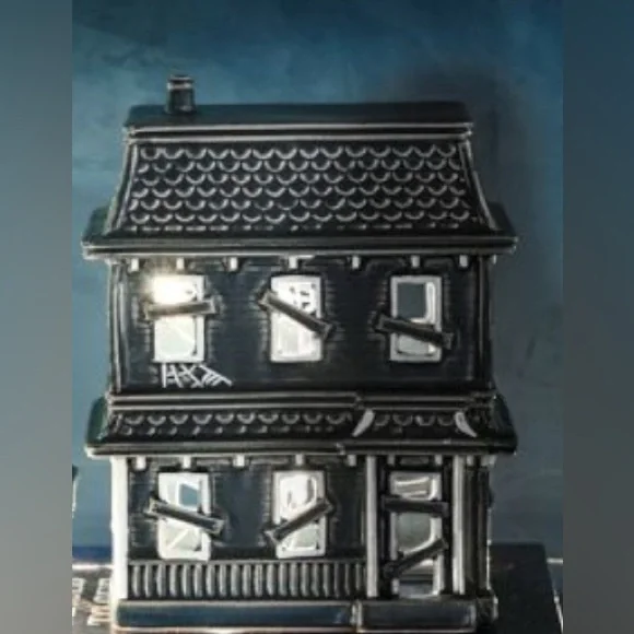🩶 👻Pottery Barn Ceramic Haunted House - Dark Gray Medium🩶👻 - Picture 2 of 11